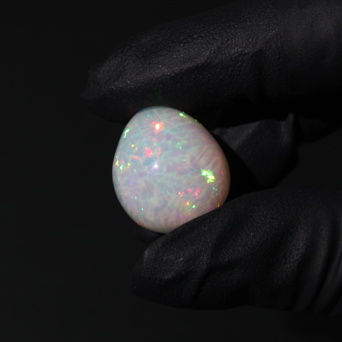 17.65ct Polished Ethiopian Opal
