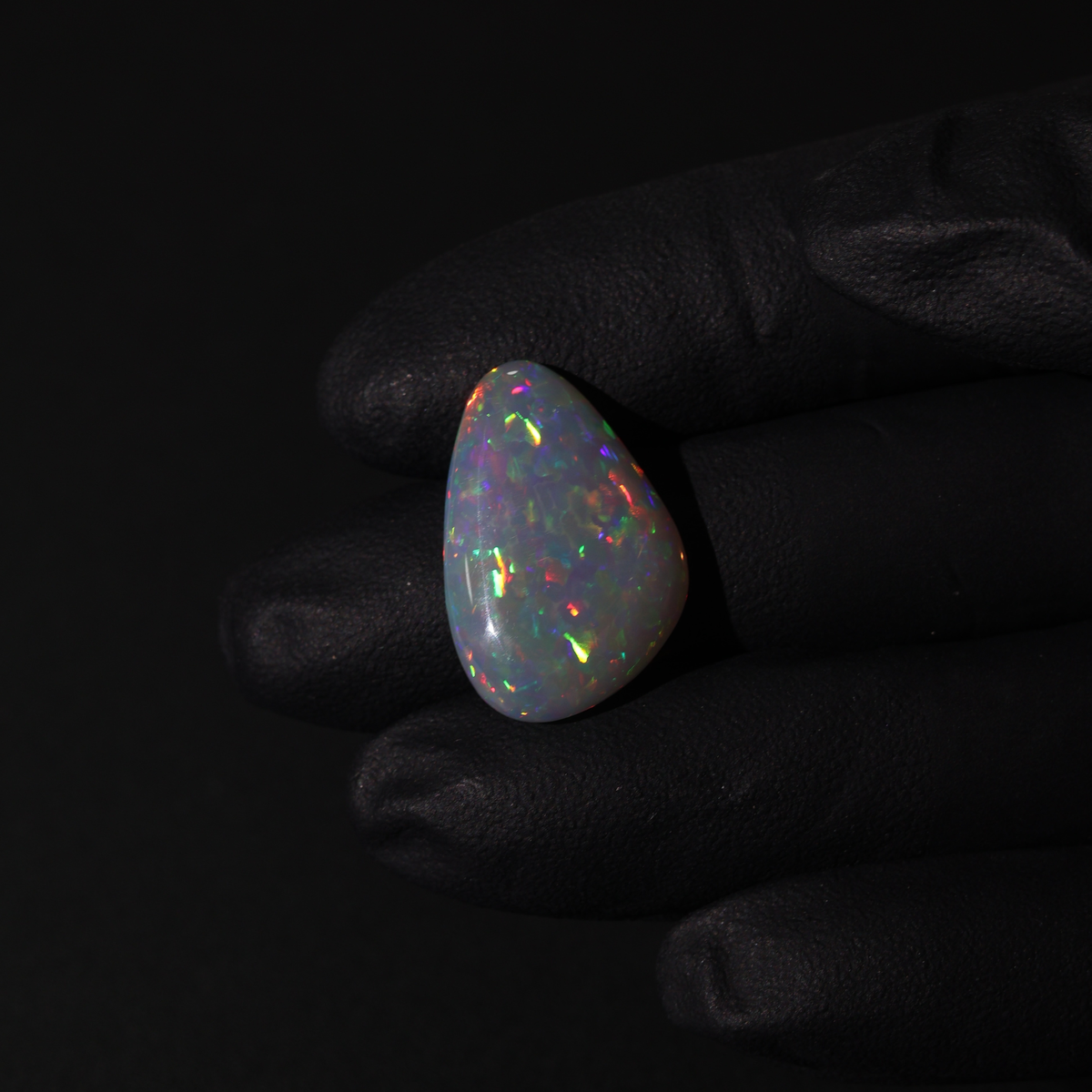 8.58ct Polished Ethiopian Opal