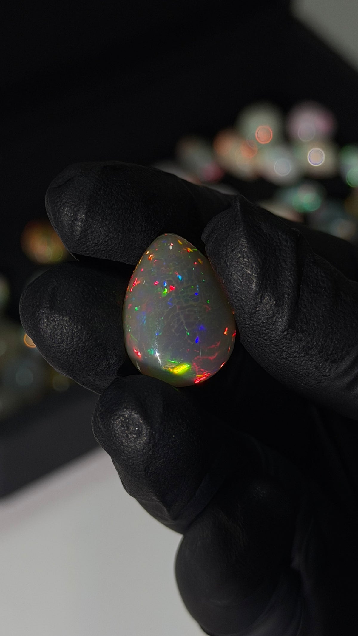 15.8ct Polished Ethiopian Jewelry Grade Opal