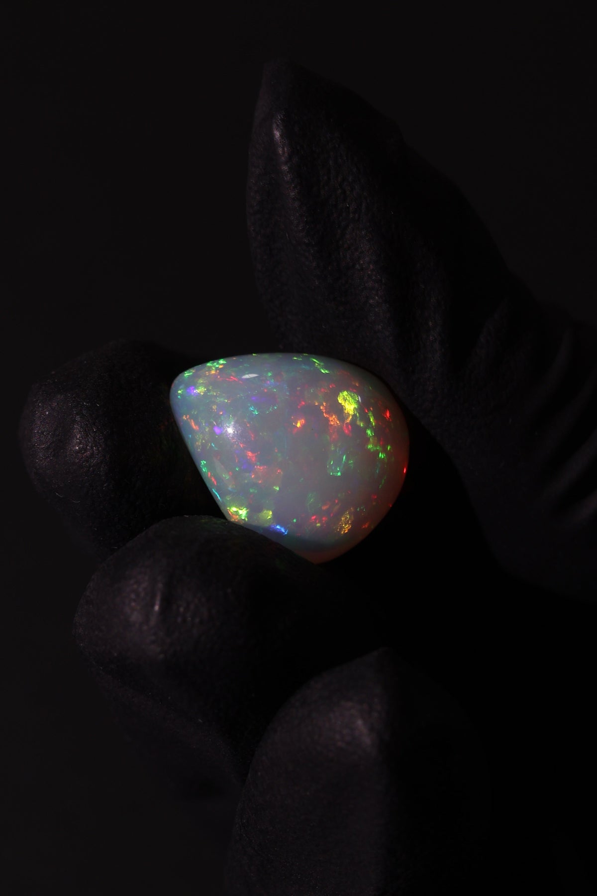 10.49ct Polished Ethiopian Opal