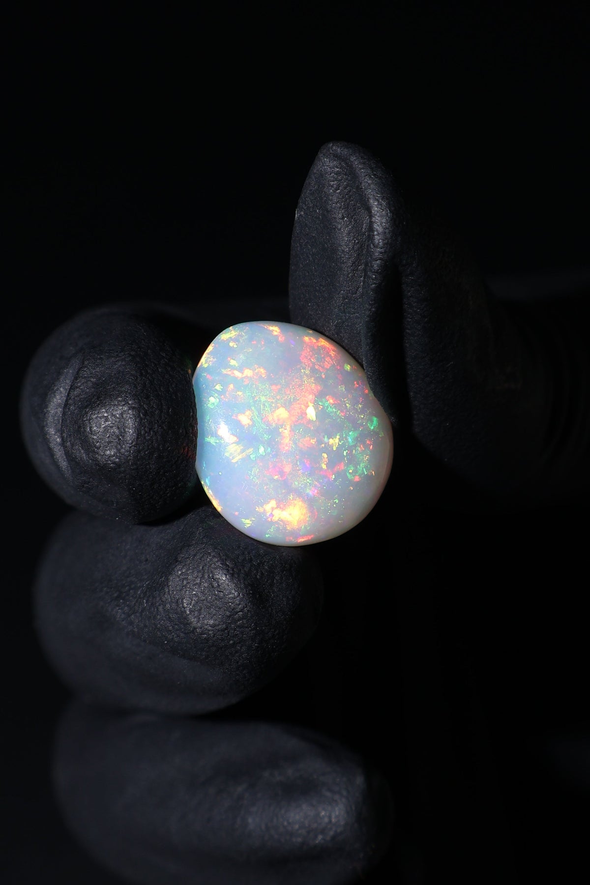 8.93ct Polished Ethiopian Opal