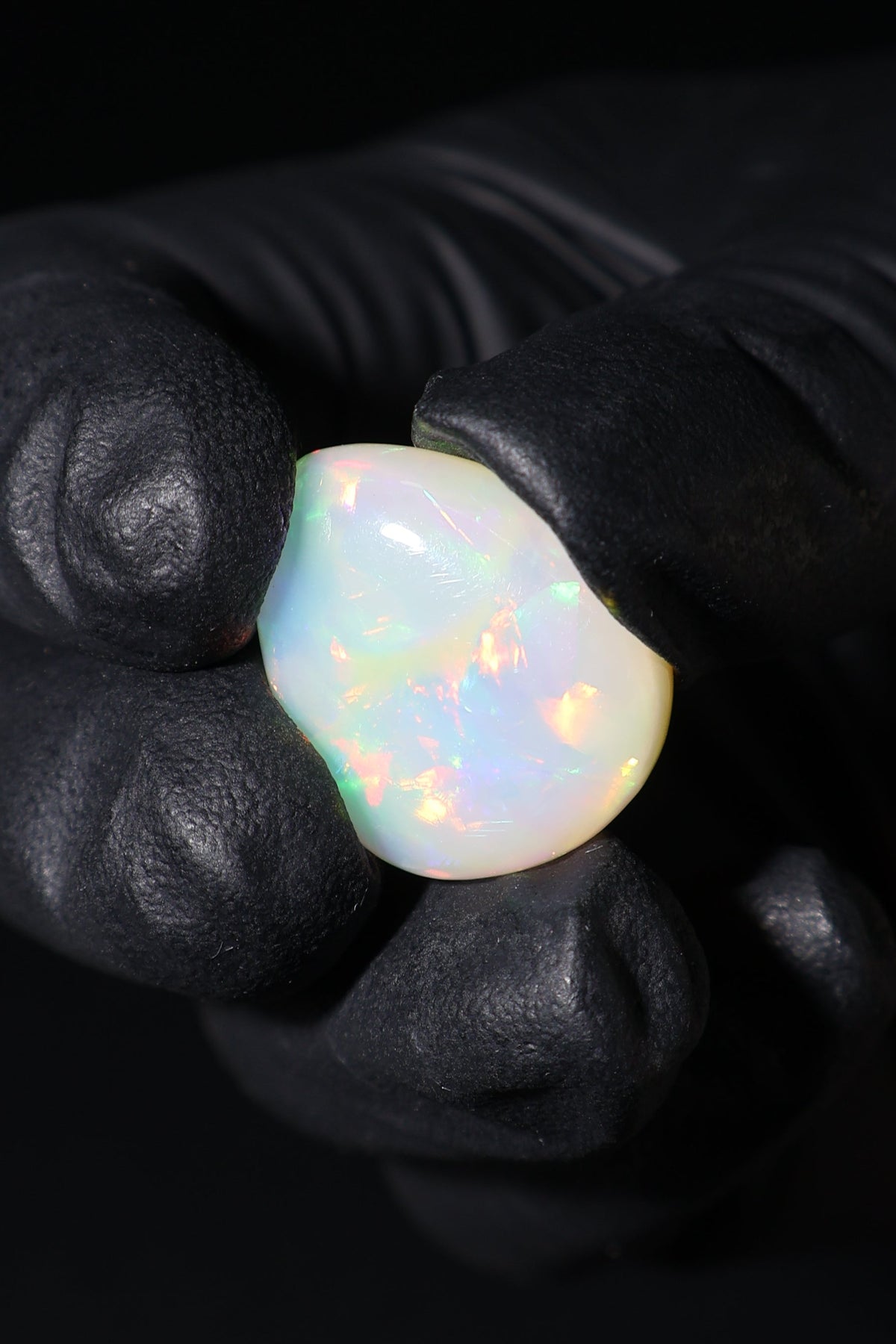 11.59ct Polished Ethiopian Opal