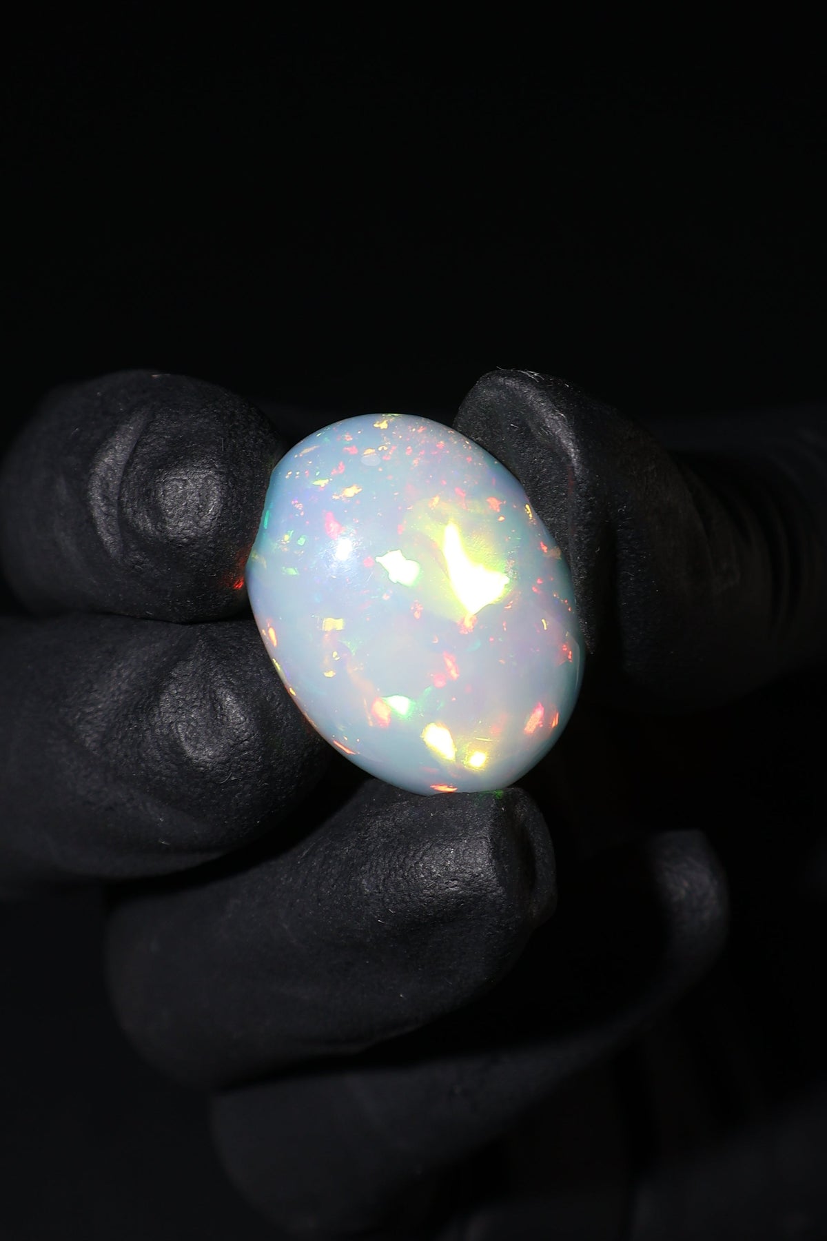 23.59ct Polished Ethiopian Opal