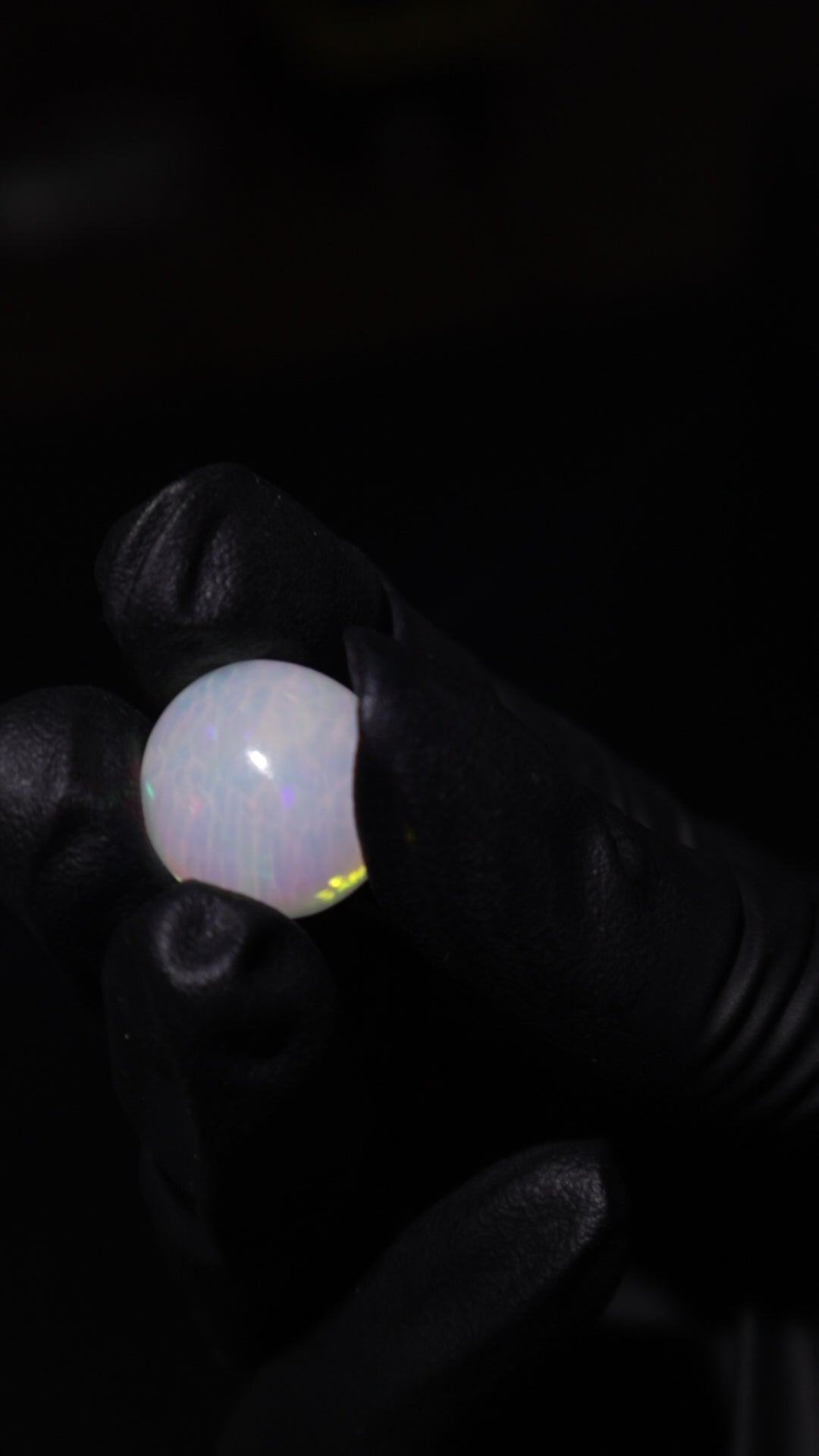13.68ct Polished Ethiopian Opal