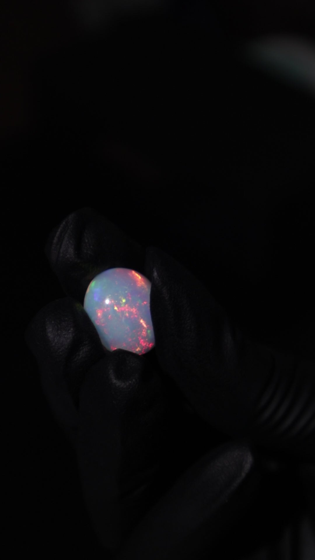 7.74ct Polished Ethiopian Opal