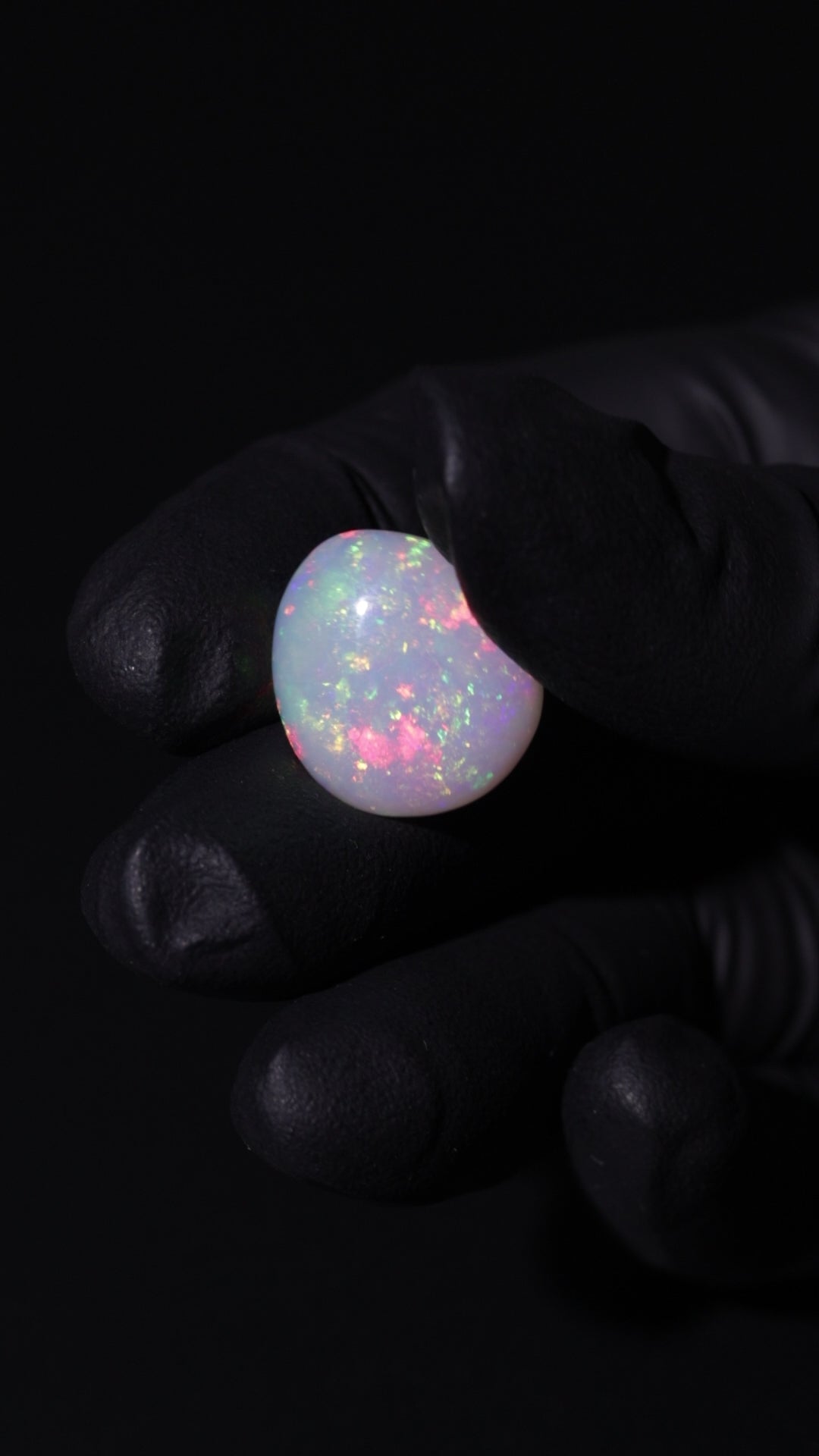 8.93ct Polished Ethiopian Opal