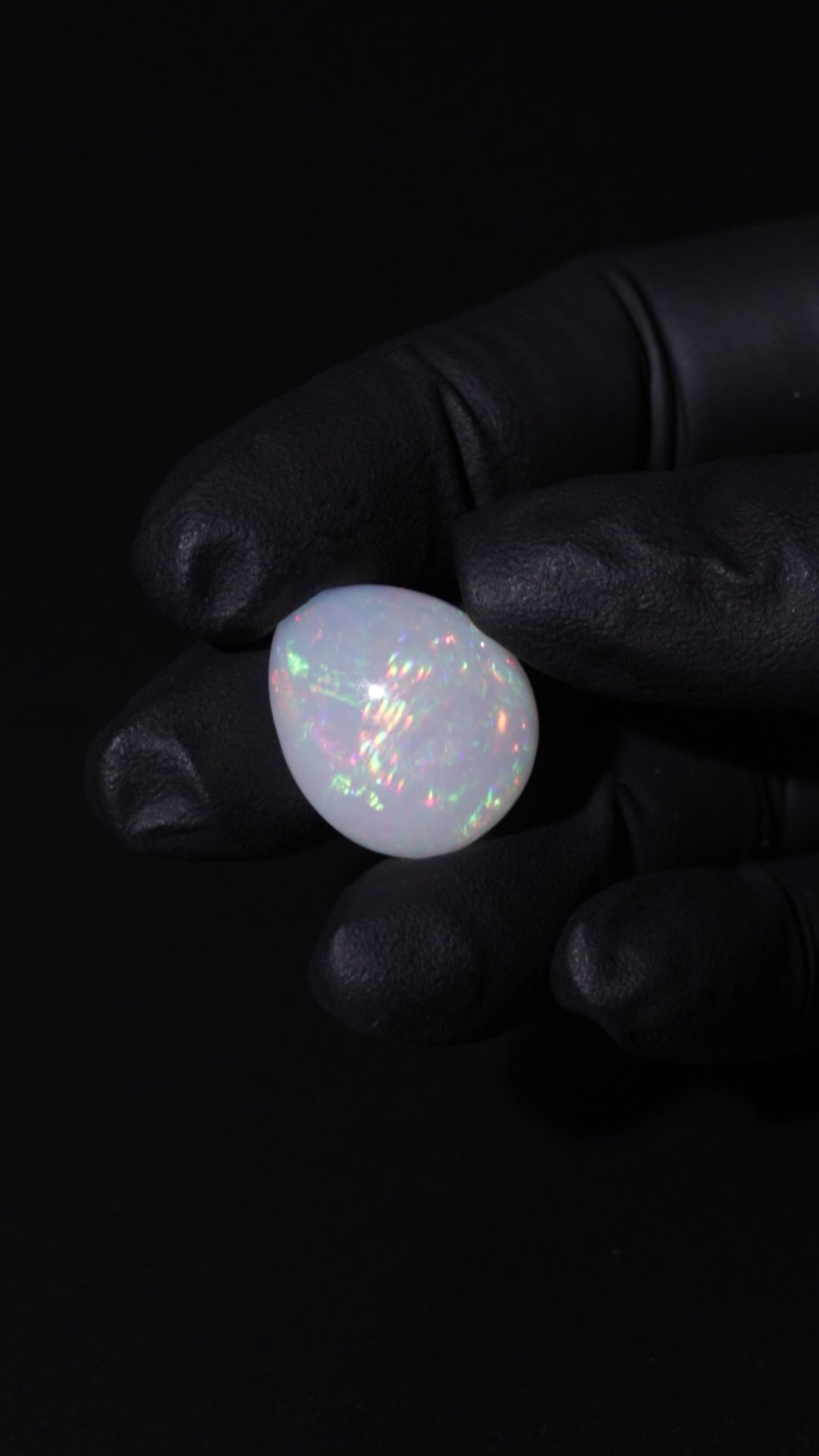 15.53ct Polished Ethiopian Opal