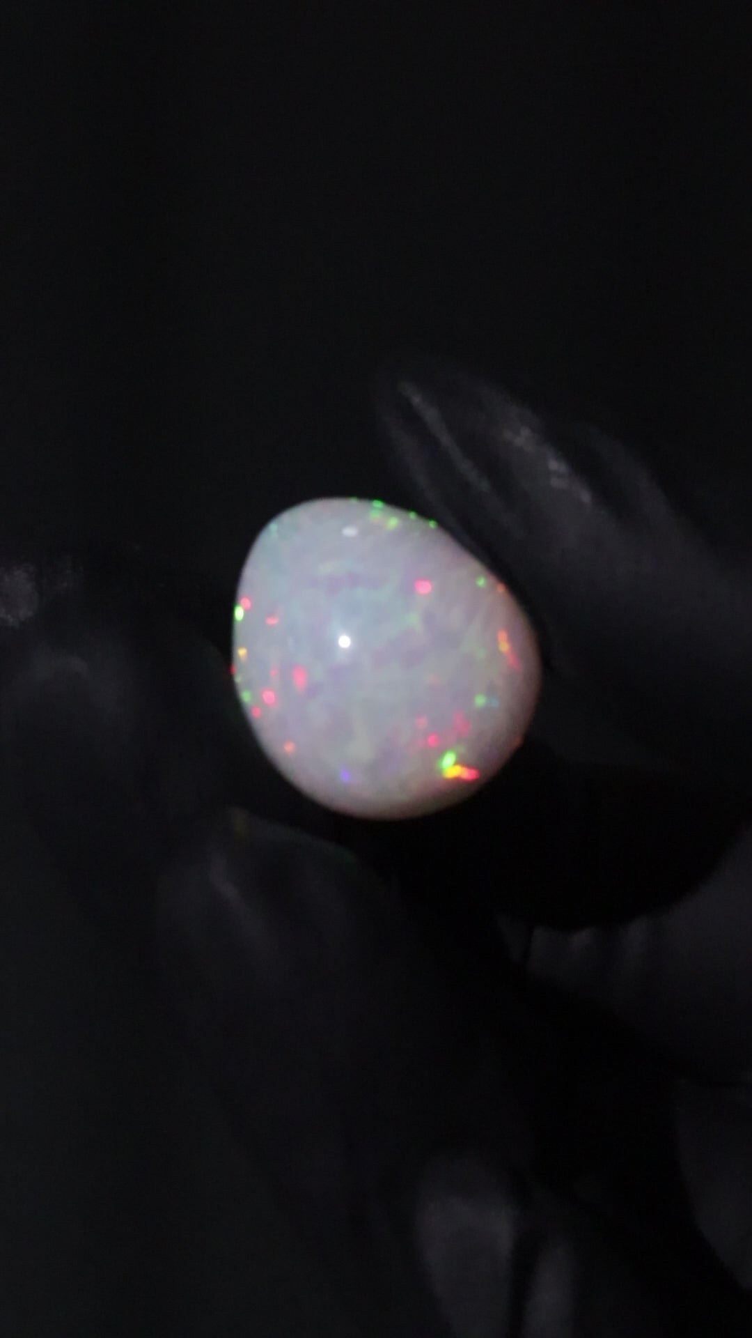 17.65ct Polished Ethiopian Opal