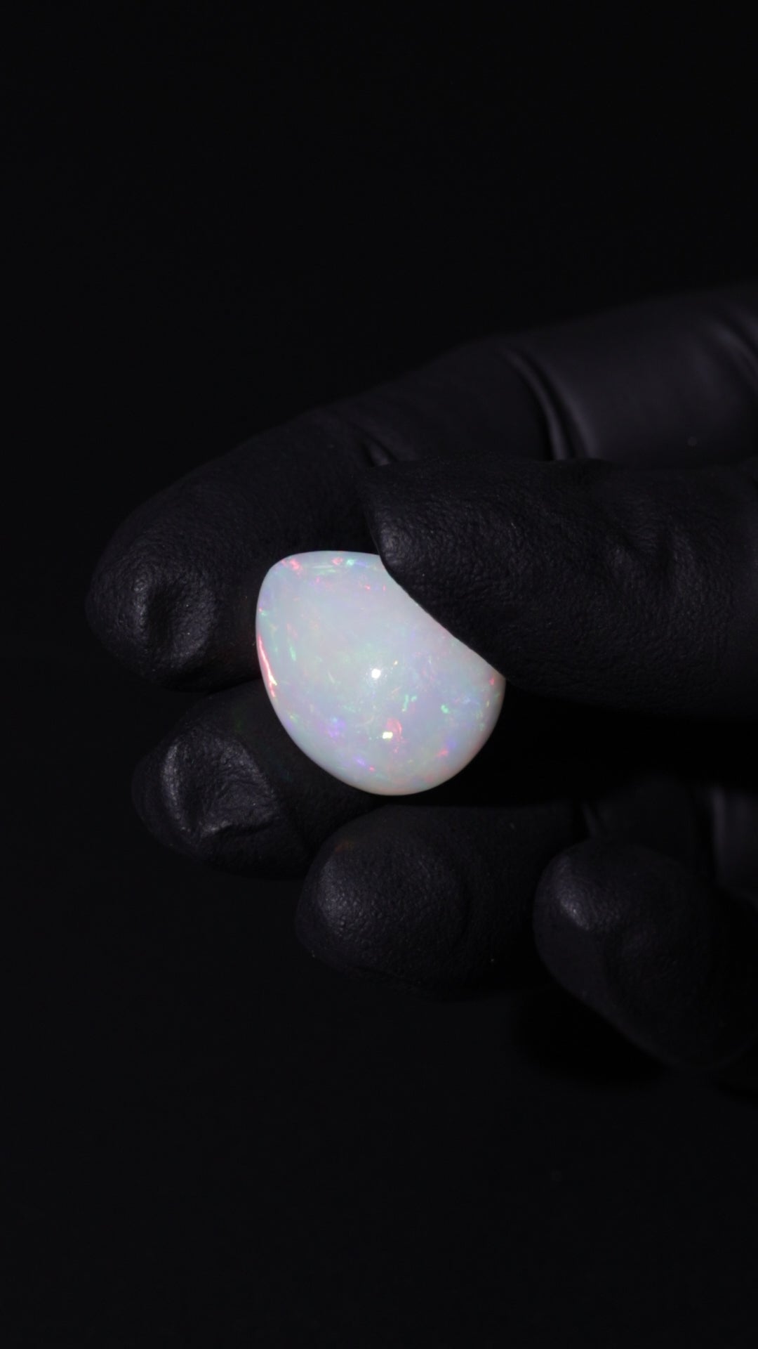 12.87ct Polished Ethiopian Opal